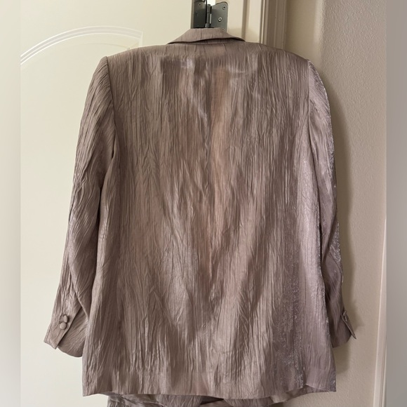 Zara metallic blazer & pants- silver, crinkle fabric - Picture 6 of 10